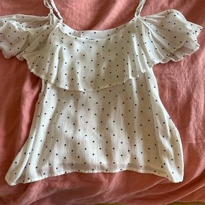 BB Dakota off the shoulder shirt. Size XS